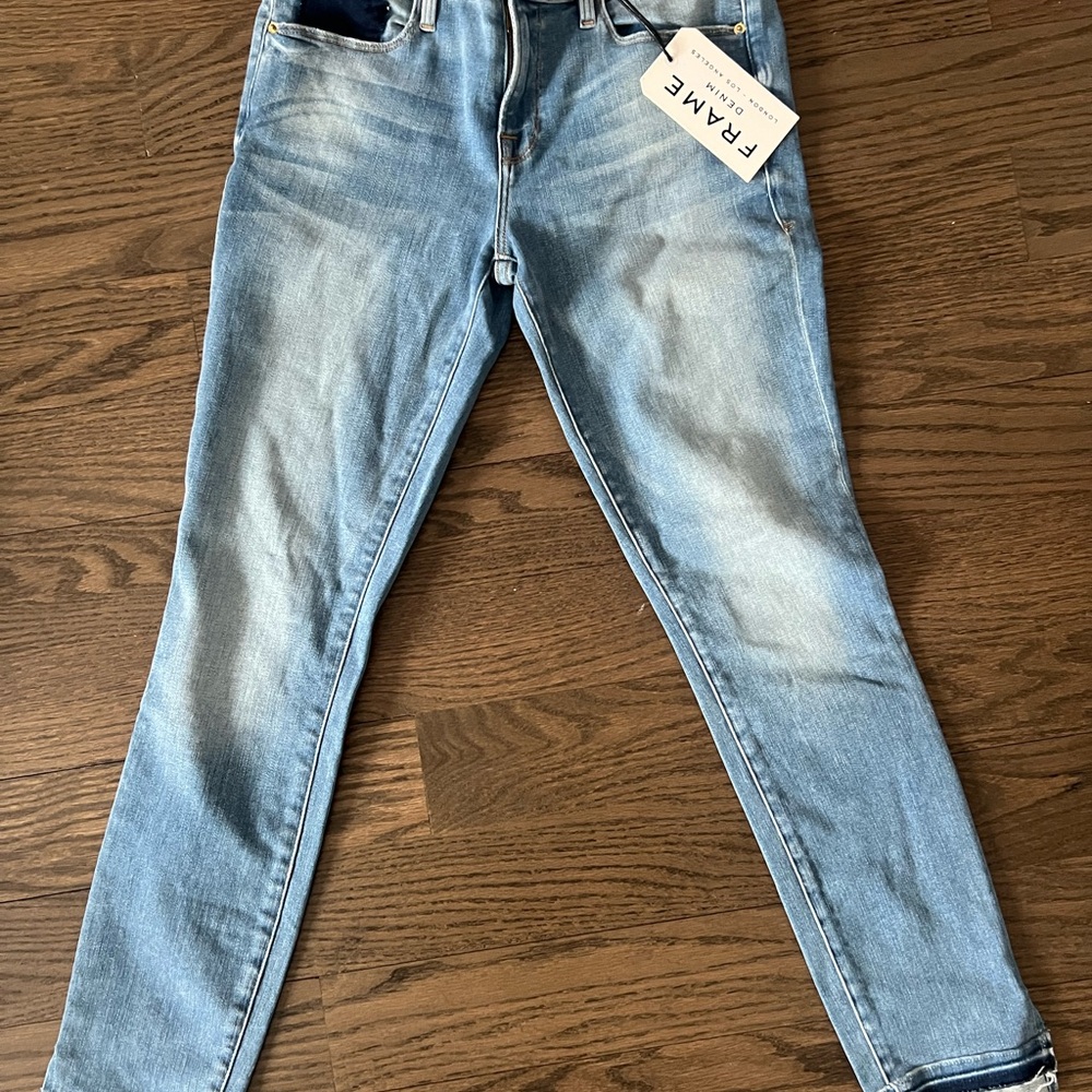 Women’s NWT Frame Le Skinny de Jean Crop Blue Jeans size 27 Bloomingdale’s
